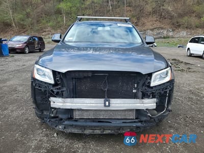 Piąte zdjęcie samochodu w środku: 2017 AUDI Q5 PREMIUM VIN:WA1C2AFP0HA098786 - miniatura