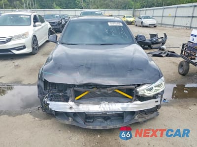 Piąte zdjęcie samochodu w środku: 2018 BMW 340 XI VIN:WBA8B7G57JNU95113 - miniatura