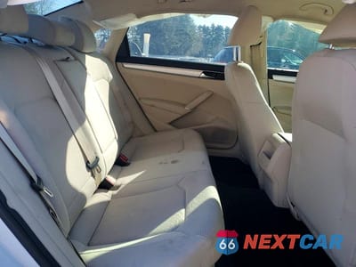 Zdjęcie 10 z 13 samochodu: 2017 VOLKSWAGEN PASSAT S VIN:1VWAT7A38HC079728 - miniatura
