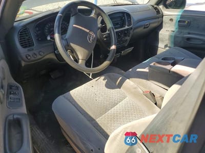 Zdjęcie 8 z 12 samochodu: 2005 TOYOTA TUNDRA SR5 VIN:5TBBT441X5S463738 - miniatura