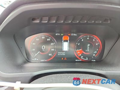 Zdjęcie 9 z 13 samochodu: 2016 VOLVO XC90 T6 VIN:YV4A22PK2G1031334 - miniatura