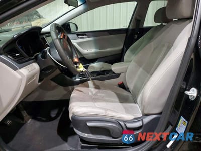 Zdjęcie 7 z 11 samochodu: 2019 HYUNDAI SONATA SE VIN:5NPE24AF5KH735380 - miniatura