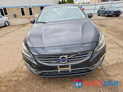 Piąte zdjęcie samochodu w środku: 2017 VOLVO S60 PREMIER VIN:LYV402TK6HB134682 - miniatura