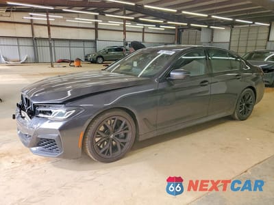 2022 BMW M550XI WBA13BK04NCJ34467 - główne zdjęcie licytacji z USA - miniatura