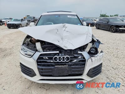 Piąte zdjęcie samochodu w środku: 2018 AUDI Q3 PREMIUM VIN:WA1BCCFS1JR001370 - miniatura