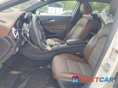 Zdjęcie 7 z 12 samochodu: 2015 MERCEDES-BENZ GLA 250 4MATIC VIN:WDCTG4GB3FJ038004 - miniatura
