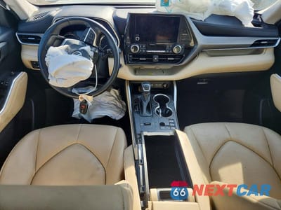 Zdjęcie 8 z 13 samochodu: 2023 TOYOTA HIGHLANDER XLE VIN:5TDKDRAHXPS005543 - miniatura