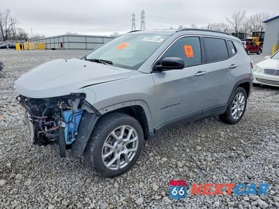 2023 JEEP COMPASS LATITUDE LUX 3C4NJDFN9PT541445 - główne zdjęcie licytacji z USA - miniatura