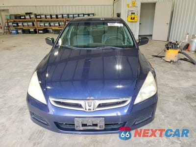 Piąte zdjęcie samochodu w środku: 2006 HONDA ACCORD VALUE VIN:1HGCM561X6A072729 - miniatura