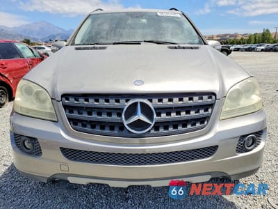 Piąte zdjęcie samochodu w środku: 2006 MERCEDES-BENZ ML 350 VIN:4JGBB86E86A009855 - miniatura