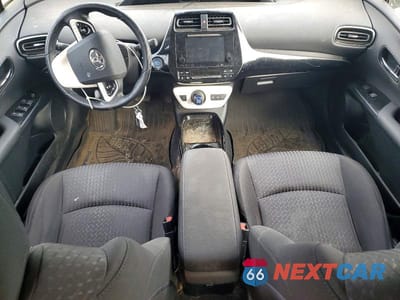 Zdjęcie 8 z 12 samochodu: 2017 TOYOTA PRIUS PRIME PLUS VIN:JTDKARFP8H3040044 - miniatura
