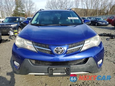 Piąte zdjęcie samochodu w środku: 2014 TOYOTA RAV4 XLE VIN:2T3RFREV9EW144258 - miniatura