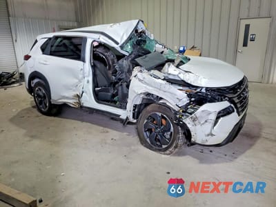 Czwarte zdjęcie samochodu z boku: 2025 NISSAN ROGUE SV VIN:5N1BT3BB1SC820293 - miniatura