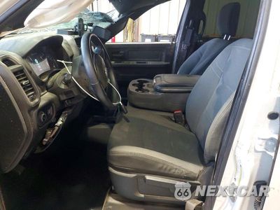 Zdjęcie 7 z 12 samochodu: 2021 RAM 2500 TRADESMAN VIN:3C6UR5CJXMG611381 - miniatura
