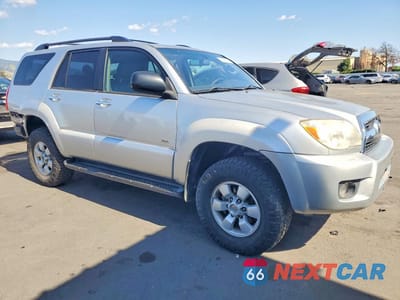 Czwarte zdjęcie samochodu z boku: 2006 TOYOTA 4RUNNER SR5 VIN:JTEZU14R560065778 - miniatura