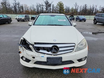 Piąte zdjęcie samochodu w środku: 2010 MERCEDES-BENZ C 300 4MATIC VIN:WDDGF8BB8AF482361 - miniatura