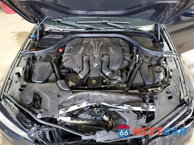 Zdjęcie 11 z 12 samochodu: 2019 BMW M550XI VIN:WBAJB9C50KB287502 - miniatura