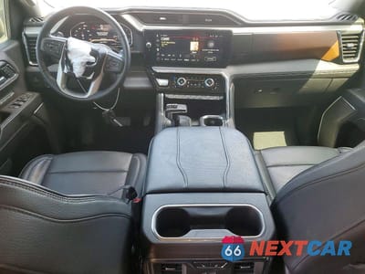 Zdjęcie 8 z 12 samochodu: 2025 GMC SIERRA C1500 DENALI VIN:3GTPHGEDXSG103484 - miniatura