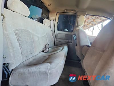 Zdjęcie 10 z 11 samochodu: 2001 CHEVROLET SILVERADO VIN:1GCEK19T71E105190 - miniatura