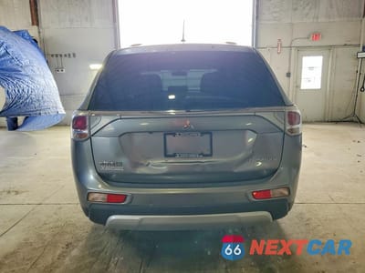 Zdjęcie 6 z 13 samochodu: 2015 MITSUBISHI OUTLANDER SE VIN:JA4AD3A35FZ008452 - miniatura