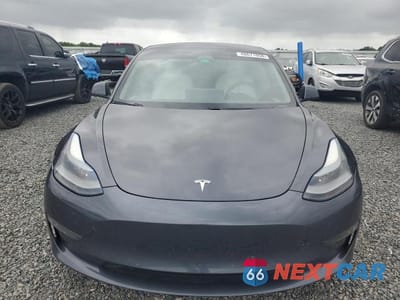 Piąte zdjęcie samochodu w środku: 2021 TESLA MODEL 3 VIN:5YJ3E1EB0MF980707 - miniatura