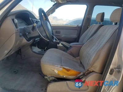 Zdjęcie 7 z 13 samochodu: 1996 TOYOTA 4RUNNER SR5 VIN:JT3GN86R7T0011509 - miniatura