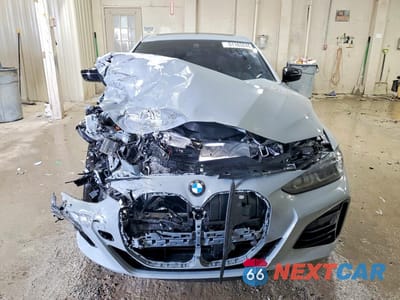 Piąte zdjęcie samochodu w środku: 2023 BMW M440I VIN:WBA83AP08PCM39720 - miniatura