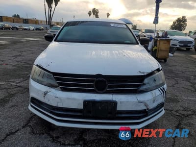 Piąte zdjęcie samochodu w środku: 2016 VOLKSWAGEN JETTA S VIN:3VW267AJ2GM221384 - miniatura