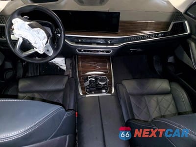 Zdjęcie 8 z 13 samochodu: 2023 BMW X7 XDRIVE40I VIN:5UX23EM00P9R84231 - miniatura