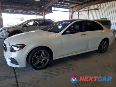 2018 MERCEDES-BENZ E 300 WDDZF4JB0JA309563 - główne zdjęcie licytacji z USA - miniatura