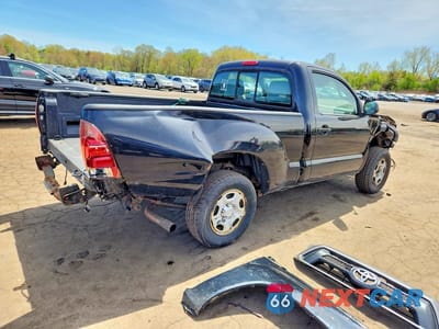 Trzecie zdjęcie samochodu z tyłu: 2013 TOYOTA TACOMA BASE VIN:5TFNX4CN6DX018077 - miniatura