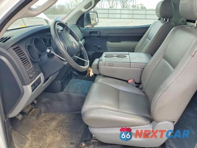 Zdjęcie 7 z 11 samochodu: 2012 TOYOTA TUNDRA GRADE VIN:5TFLU5F1XCX026681 - miniatura