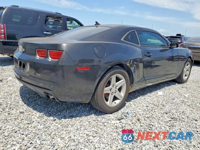 Trzecie zdjęcie samochodu z tyłu: 2010 CHEVROLET CAMARO LT VIN:2G1FB1EV2A9179110 - miniatura