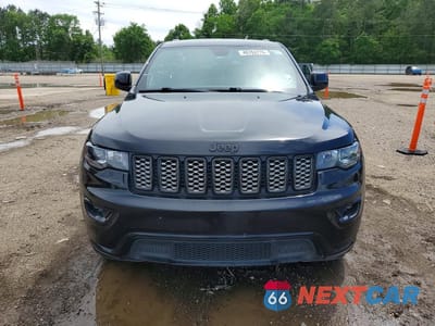 Piąte zdjęcie samochodu w środku: 2018 JEEP GRAND CHEROKEE LAREDO VIN:1C4RJEAG8JC407836 - miniatura