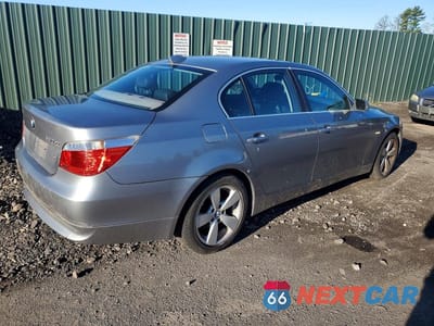 Trzecie zdjęcie samochodu z tyłu: 2007 BMW 530 XI VIN:WBANF73517CU21624 - miniatura