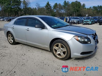 Czwarte zdjęcie samochodu z boku: 2010 CHEVROLET MALIBU LS VIN:1G1ZA5E01AF287561 - miniatura