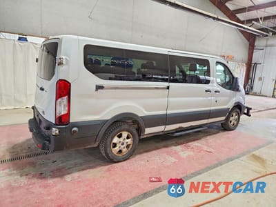 Trzecie zdjęcie samochodu z tyłu: 2018 FORD TRANSIT T-350 VIN:1FBZX2YM4JKA21269 - miniatura