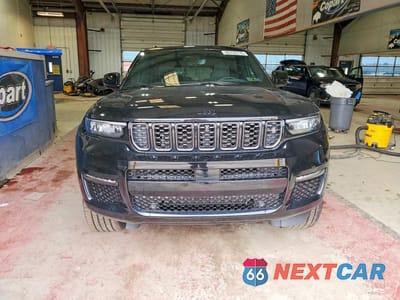 Piąte zdjęcie samochodu w środku: 2025 JEEP GRAND CHEROKEE VIN:1C4RJKEG5S8736362 - miniatura