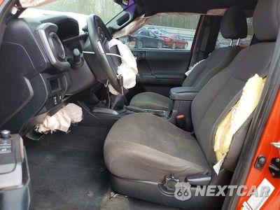 Zdjęcie 7 z 13 samochodu: 2016 TOYOTA TACOMA TRD SPORT VIN:5TFSZ5AN8GX032993 - miniatura