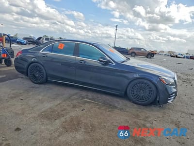 Czwarte zdjęcie samochodu z boku: 2018 MERCEDES-BENZ S 560 VIN:WDDUG8DB2JA368317 - miniatura