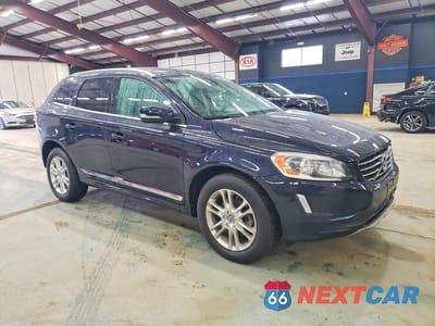 Czwarte zdjęcie samochodu z boku: 2016 VOLVO XC60 T5 PREMIER VIN:YV4612RK8G2830339 - miniatura