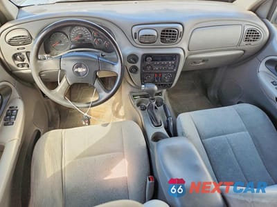Zdjęcie 8 z 13 samochodu: 2005 CHEVROLET TRAILBLAZER EXT LS VIN:1GNET16S056155266 - miniatura