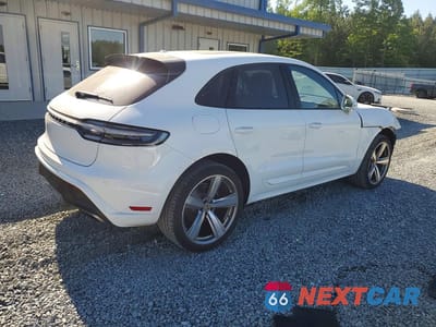 Trzecie zdjęcie samochodu z tyłu: 2024 PORSCHE MACAN BASE VIN:WP1AA2A56RLB01397 - miniatura