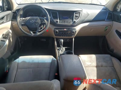 Zdjęcie 8 z 13 samochodu: 2016 HYUNDAI TUCSON SE VIN:KM8J33A48GU034233 - miniatura