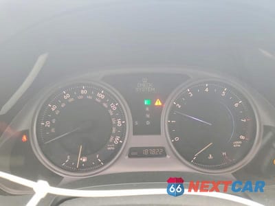 Zdjęcie 9 z 13 samochodu: 2008 LEXUS IS 250 VIN:JTHBK262X85071047 - miniatura