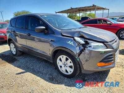 Czwarte zdjęcie samochodu z boku: 2014 FORD ESCAPE S VIN:1FMCU0F78EUA22443 - miniatura