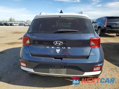 Zdjęcie 6 z 11 samochodu: 2022 HYUNDAI VENUE LIMITED VIN:KMHRC8A35NU141048 - miniatura
