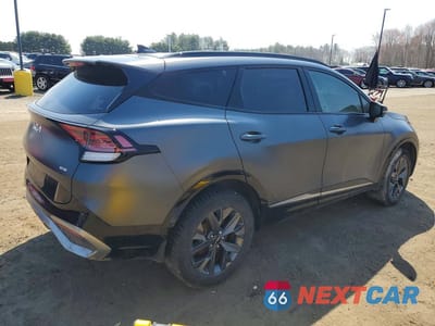 Trzecie zdjęcie samochodu z tyłu: 2023 KIA SPORTAGE SX PRESTIGE VIN:KNDPXCAG6P7067887 - miniatura