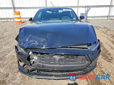 Piąte zdjęcie samochodu w środku: 2024 FORD MUSTANG VIN:1FA6P8TH2R5139834 - miniatura