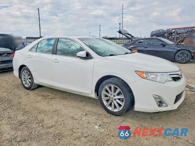 Czwarte zdjęcie samochodu z boku: 2012 TOYOTA CAMRY XLE VIN:4T1BF1FK8CU136701 - miniatura